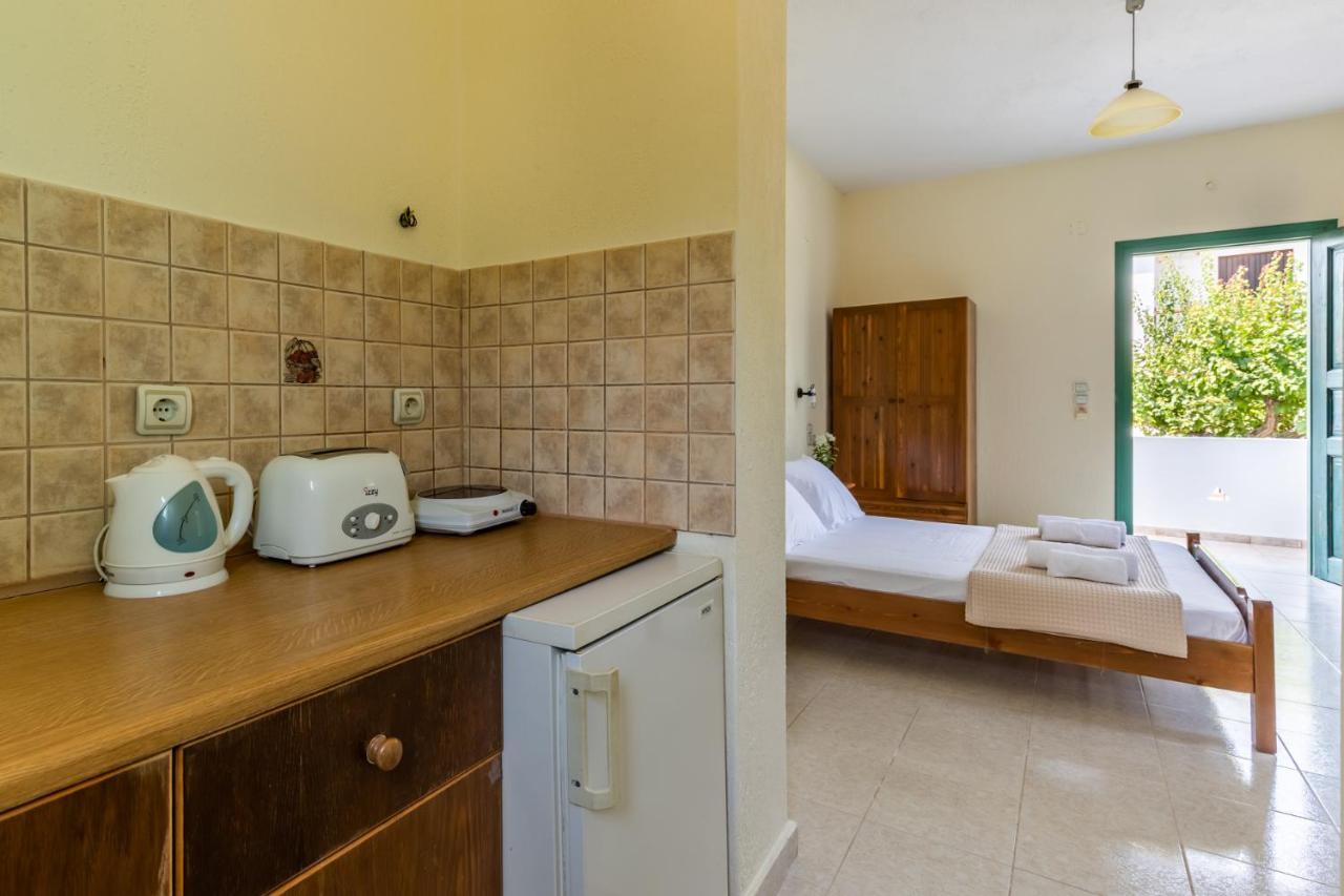 Skopelos Evergreen Apartments Стафилос Экстерьер фото