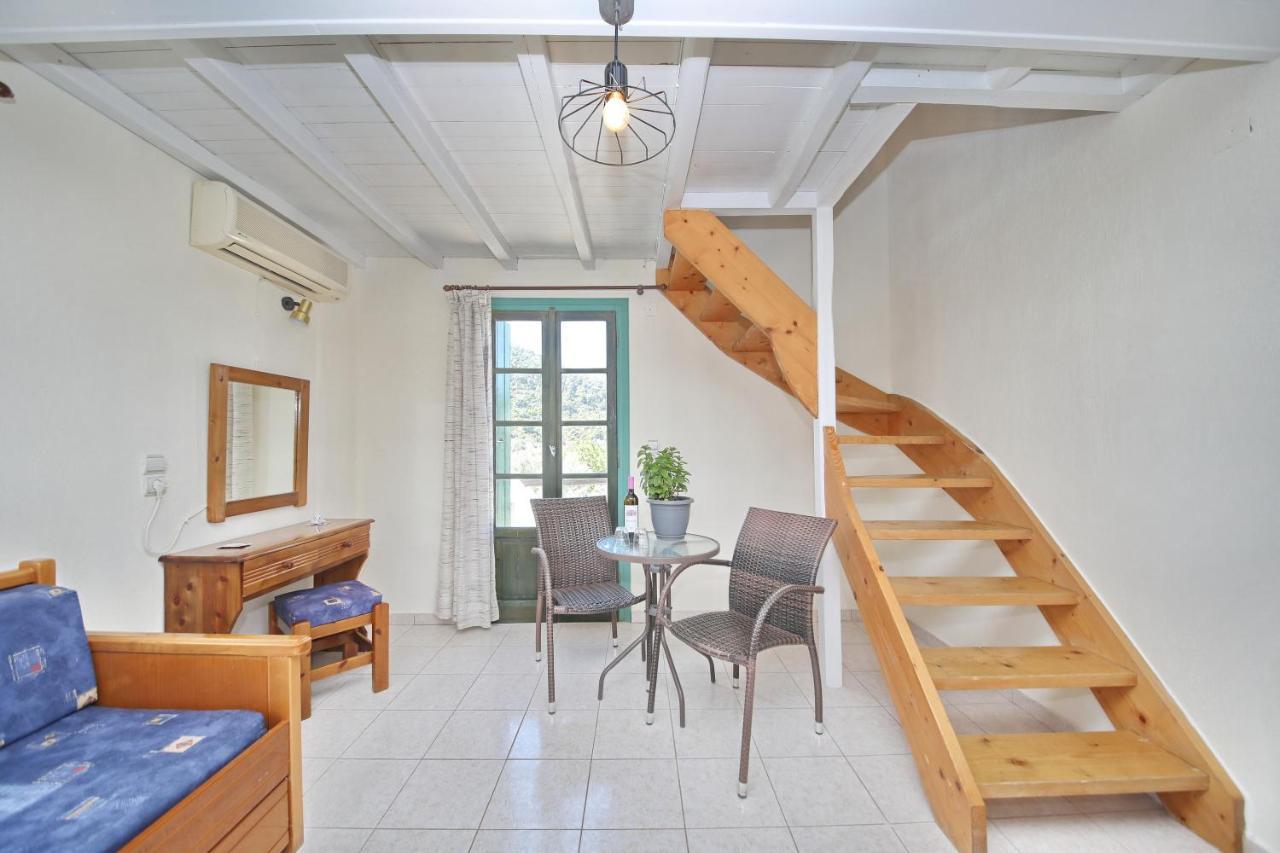Skopelos Evergreen Apartments Стафилос Экстерьер фото