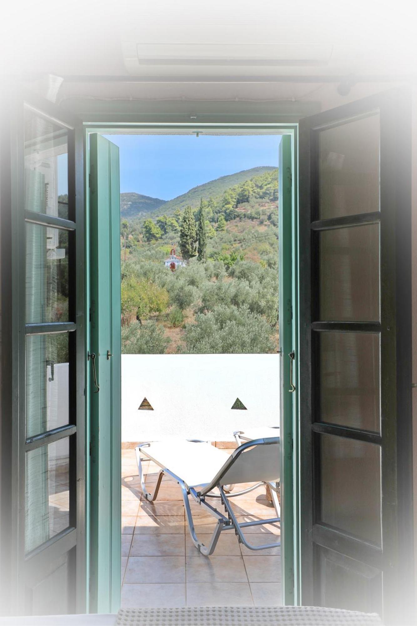 Skopelos Evergreen Apartments Стафилос Экстерьер фото